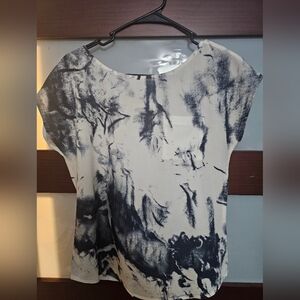 Kirra Black and Gray Cap Sleeve Blouse